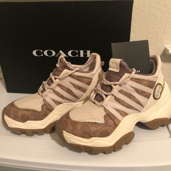 coach runner c165